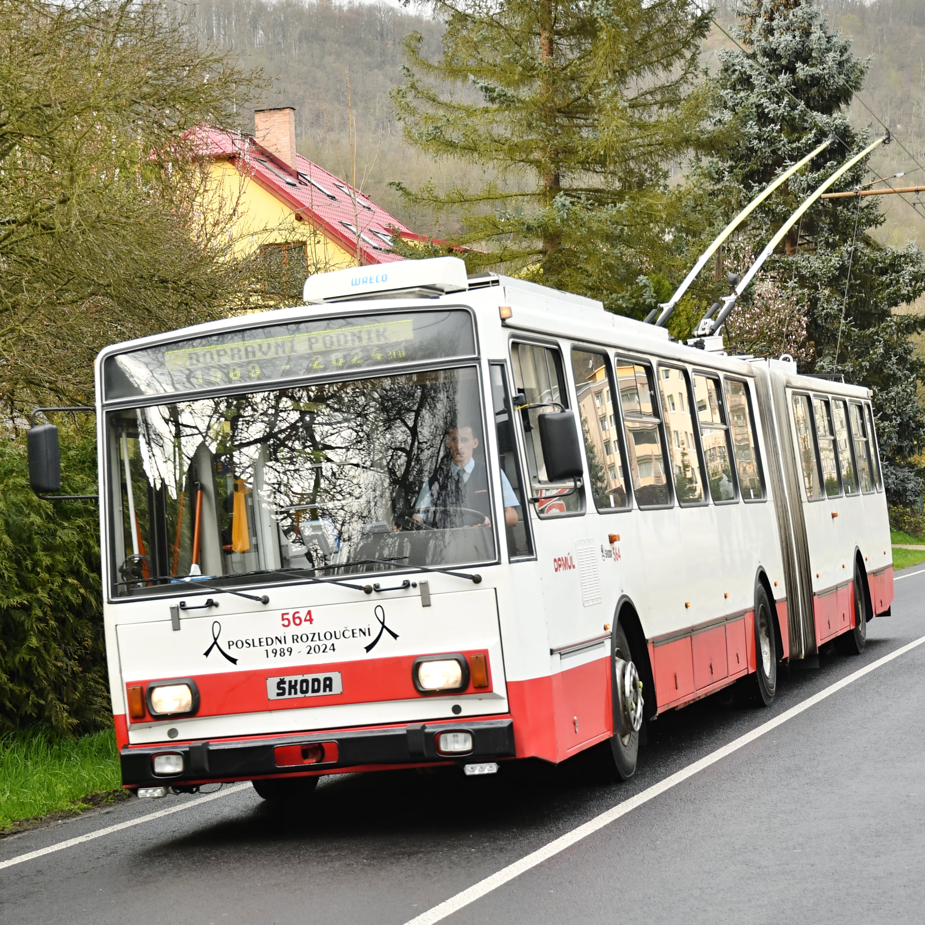Rozlučková jízda s ikonickými trolejbusy Škoda 15Tr